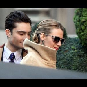 CHANEL 5179 tortoise & gold bow sunglasses